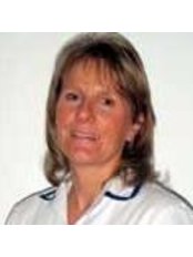 Ms Jayne Plummer - Physiotherapist at First 4 Physio - Avenues Physiotherapy and Sports Injury Clinic