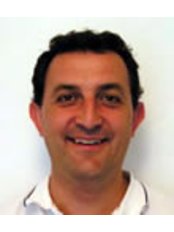 Christopher Burford - MCSP, AACP, OCPPP - Physiotherapist at Victoria Physiotherapy Clinic