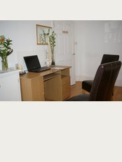 The Avenue Clinic Physiotherapy Practice - 156 - 157 Goddard Avenue  Old Town, Swindon, Wiltshire, SN1 4HX, 