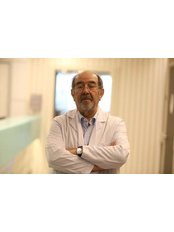 Prof OĞUZ  TANRIDAĞ - Doctor at NPISTANBUL Brain Hospital