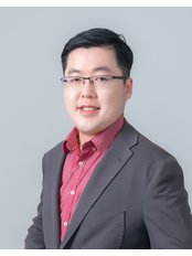 Dr Wee Clinic - DR WEE CHIAN CHUAN MBBS (AIMST), AAAM (USA), LCP in Aesthetic Practice (MOH), MSc in Healthy Aging, Medical Aesthetic & Regenerative Medicine (UCSI)
