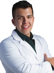 Jhonatan Londoño Creando Sonrisas - Dental Clinic in Colombia