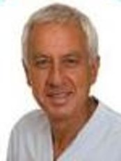 Dr. Horacio Cardozo - Dental Clinic in Argentina