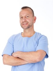 Rainbow Beauty Budapest - hair transplantation - Dr Miklós Molnár