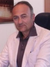 Prof. Carlo Grassi - Montecatini Terme - Plastic Surgery Clinic in Italy