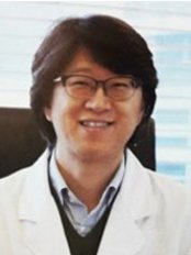 Lee Moon Won - Korean Medicine Clinic - Dr Lee Moon Won - the direction and the founder