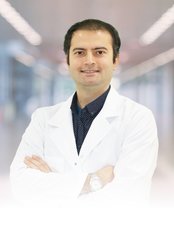 Dr.Bahadir Akkoc - Laser Eye Surgery Clinic in Turkey