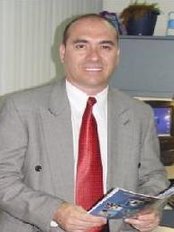 Dr. Rodrigo Araya - Plastic Surgery Clinic in Costa Rica