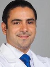 Dr. Fernando Francis - Plastic Surgery Clinic in Dominican Republic