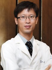 Dr. Shin-Je Lee (Dr. Momo) Hair Transplant International - Dr. momo, Shin-Je Lee, MD, PhD