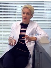 Dr. Esta Bovill - Plastic Surgery Clinic in Canada