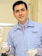 Centro de Endodoncia y Rehabilitacion - Dr. Adriano Garza DDS