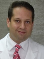 Dr. Guillermo Santana Q. Certified Plastic Surgeon - Plastic Surgery Clinic in Chile