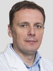 Dr Mikolaj Pernak - Hair Loss Clinic in Poland
