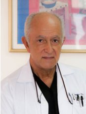 Centro Médico Dr. Macaya Centro - Plastic Surgery Clinic in Costa Rica