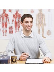Nick Lowe MSc Acupuncture - Acupuncture Clinic in the UK