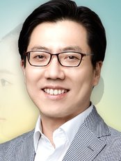 Dr Moon Clinic - Dr Moon Hyoung jin
