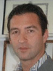 Docteur Armand Azencot - Polyclinic Bordeaux Nord Aquitaine - Plastic Surgery Clinic in France