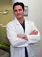 Dr. Vladimir García Lozada   Advanced Implantology - Dental Clinic in Spain