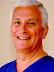 Dr. David Cohen - Dental Clinic in the UK