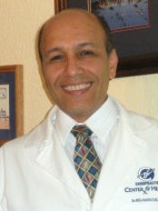 Houston Chiropractor - Reza Naghavi