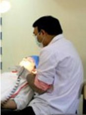 Agravat Dental Tourism & Medical Tourism - Dr Bharat Agravat Cosmetic & Implant Dental Surgeon India