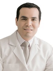 Dr Rafael Camberos - Plastic Surgery Clinic in Mexico
