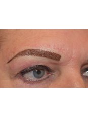 Louise Hill Permanent Makeup - Hairstroke Eyebrows