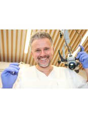 Nawrocki Dental Clinic Gdansk - dr Nawrocki at work