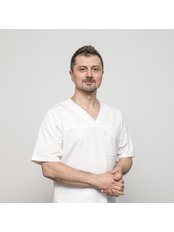EMC Instytut Medyczny S.A. - doctor Rafal Mulek, general and vascular surgery specialist 